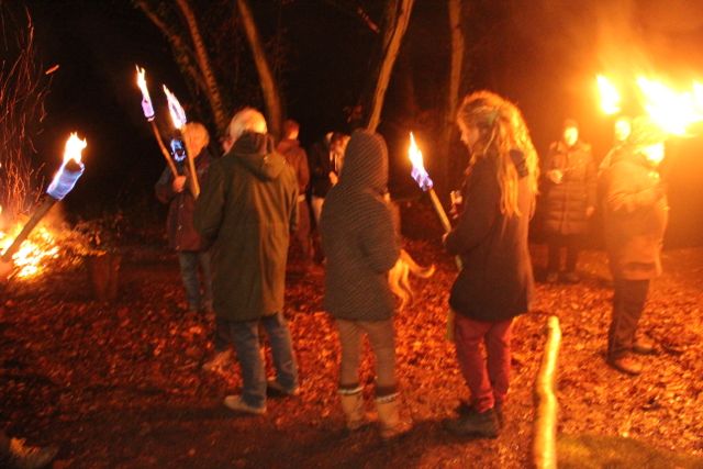 2017 12 Woodland Gathering 10 Dec Fire flares-2